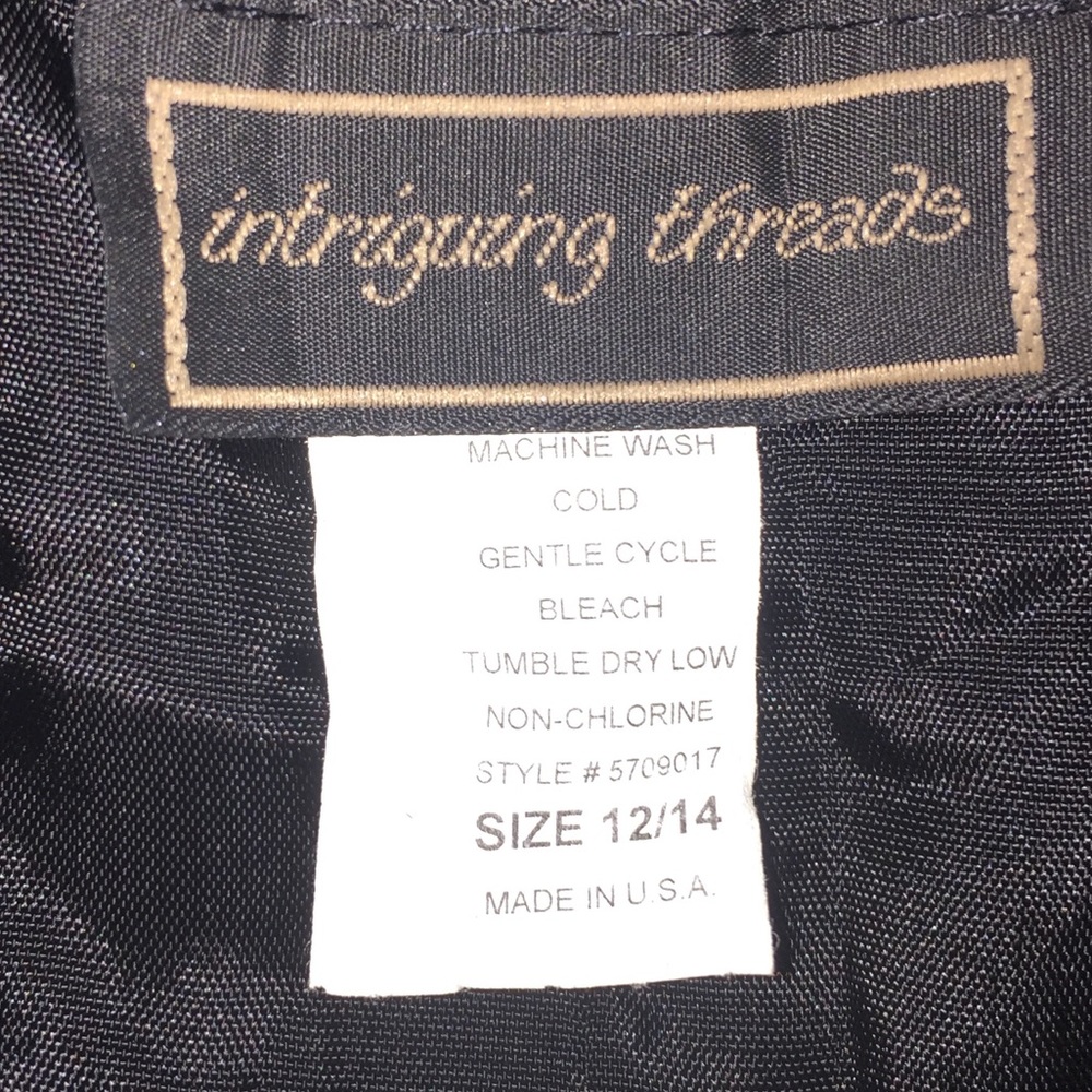 Skirt by Intriguing Threads - Picture 5 of 6